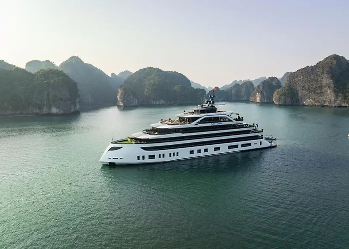Botel M'gloria Cruise By Hag