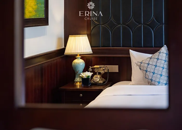 M'gloria Cruise Botel Hạ Long